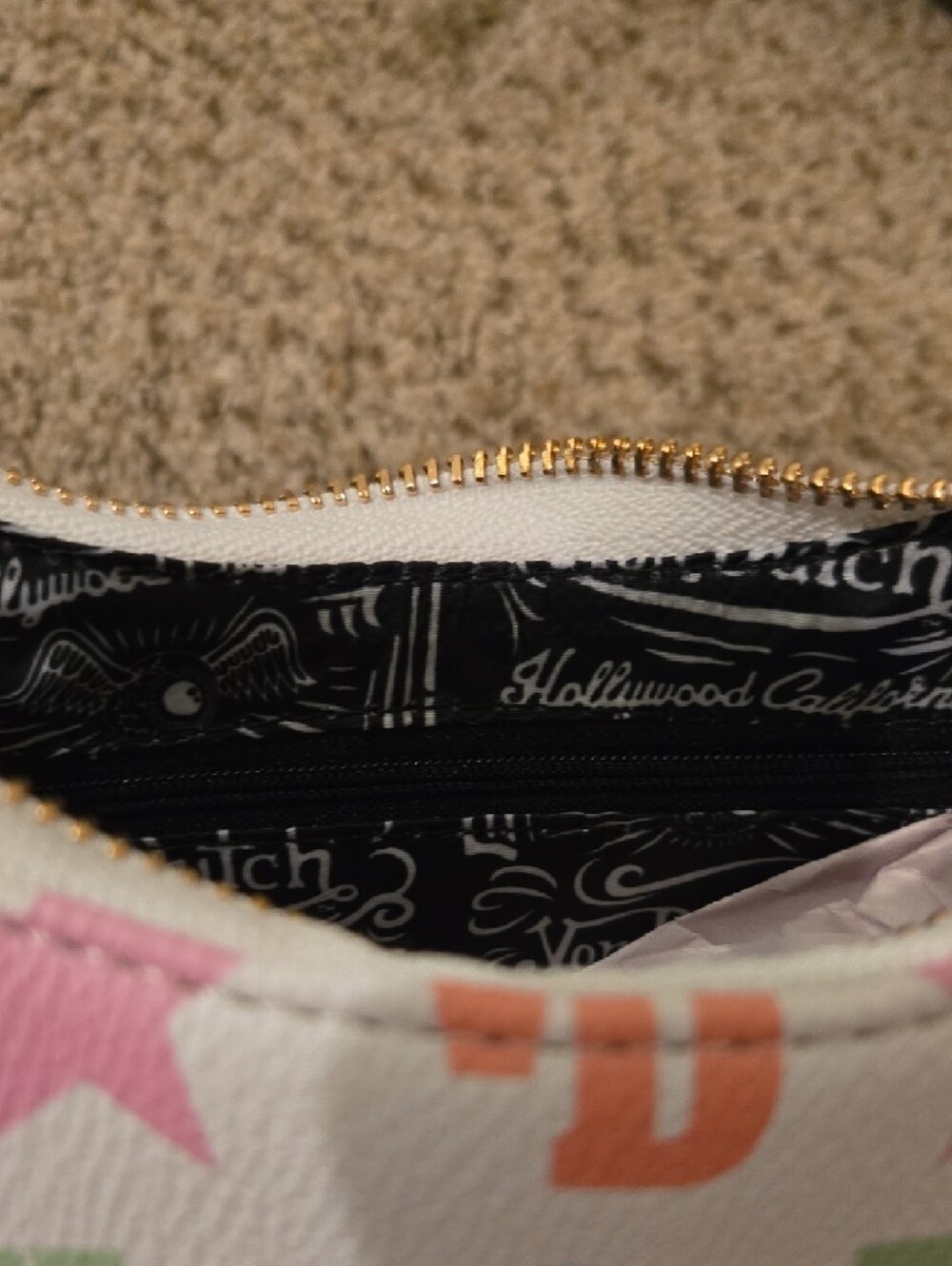 Von Dutch White Mini Shoulder Bag with Pastel Multicolor Logo NWT - Picture 4 of 5